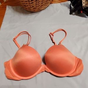 THE BODY ELLE MACPHERSON BRA- 36B